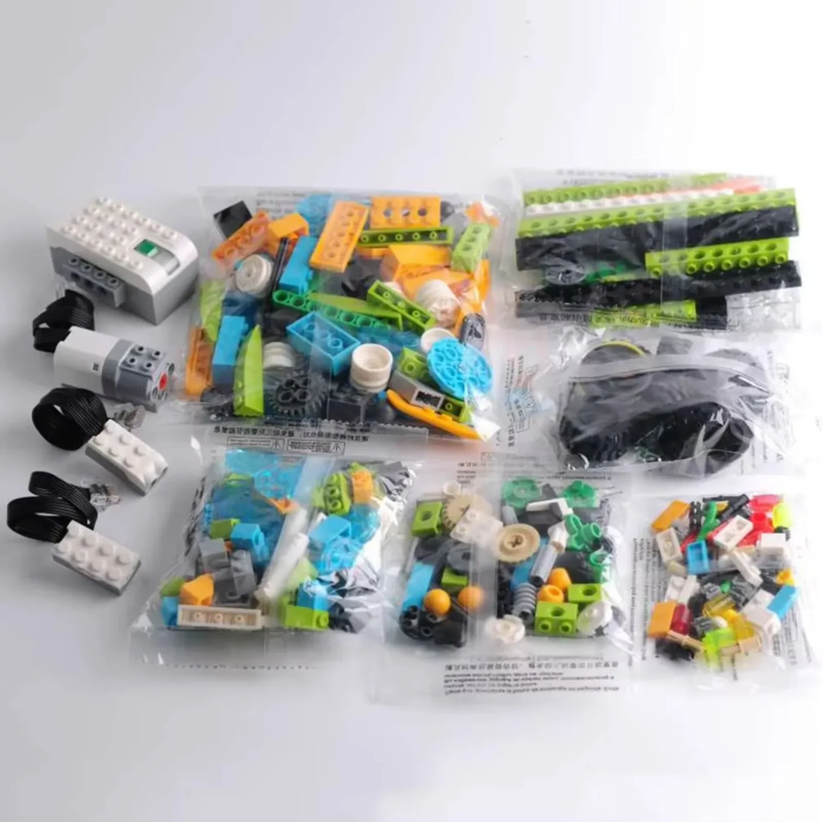 STEM We-do2.0 45300 コアプログラミングキ - Electronics Project Kit のレビューと価格