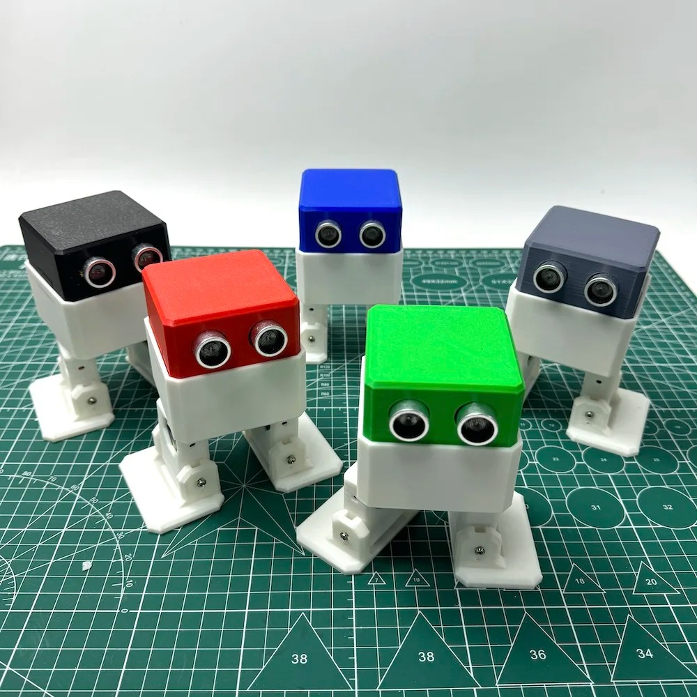 3Dプリント製の二足歩行ロボットキット。超音波センサー搭載。 - Stem Robotics Kit のレビューと価格